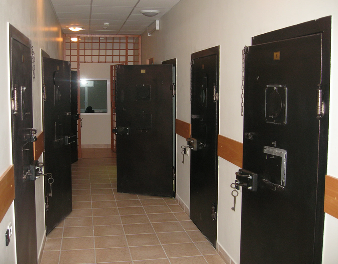 камерные двери для сизо и тюрем